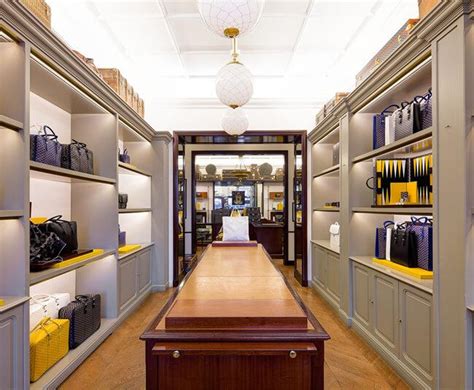 goyard london resimleri|goyard stores london.